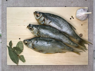 Жерех (бабочка) холодного копчения: Красноперка вяленая