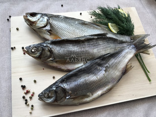 Жерех (бабочка) холодного копчения: Плотва вяленая